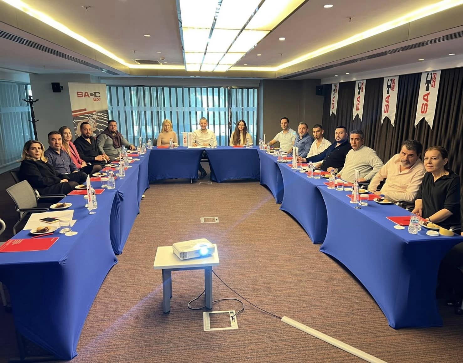8. YIL BAYİİ TOPLANTIMIZI İZMİR RAMADA OTEL’DE GERÇEKLEŞTİRDİK